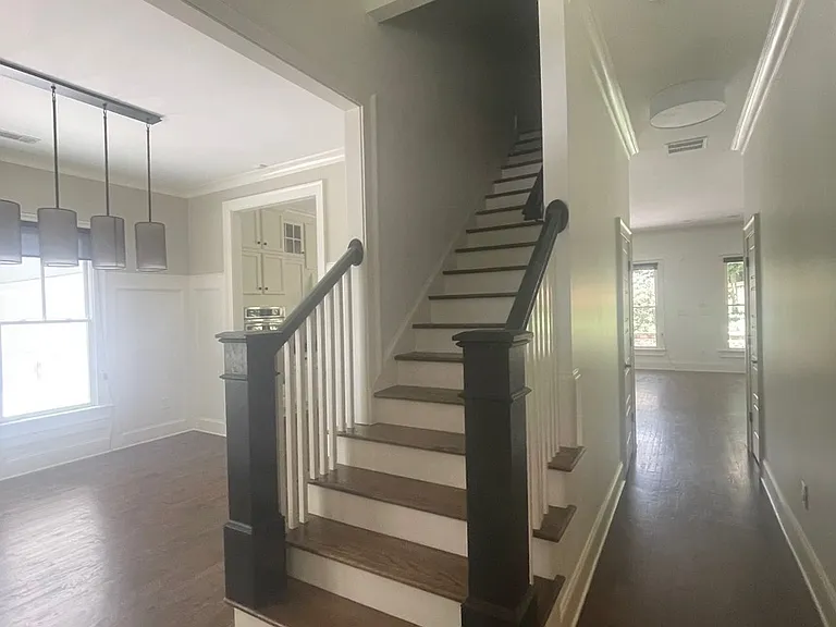 245 Harben Pl — Photo 2
