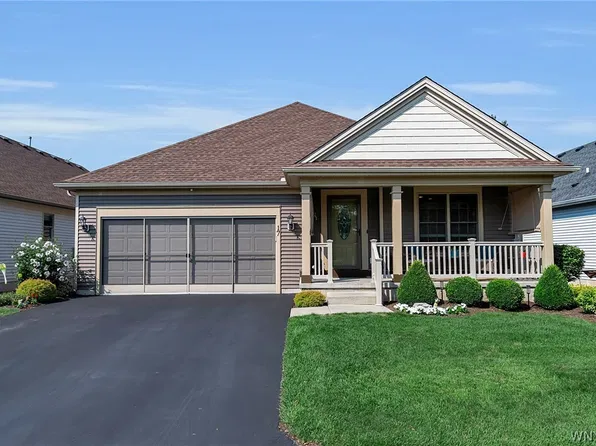 17 Pelham Rd, Lancaster, NY 14086