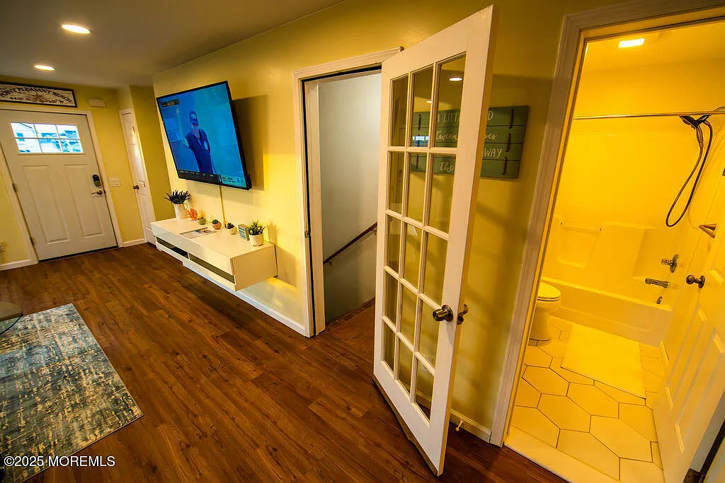 4 bed, 1620 sqft, $7,000 — Photo 4
