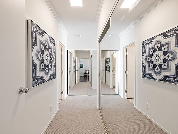 5th image of 300 3rd St APT 618
