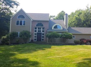 58 Oak Ridge Cir, Mahopac, NY 10541