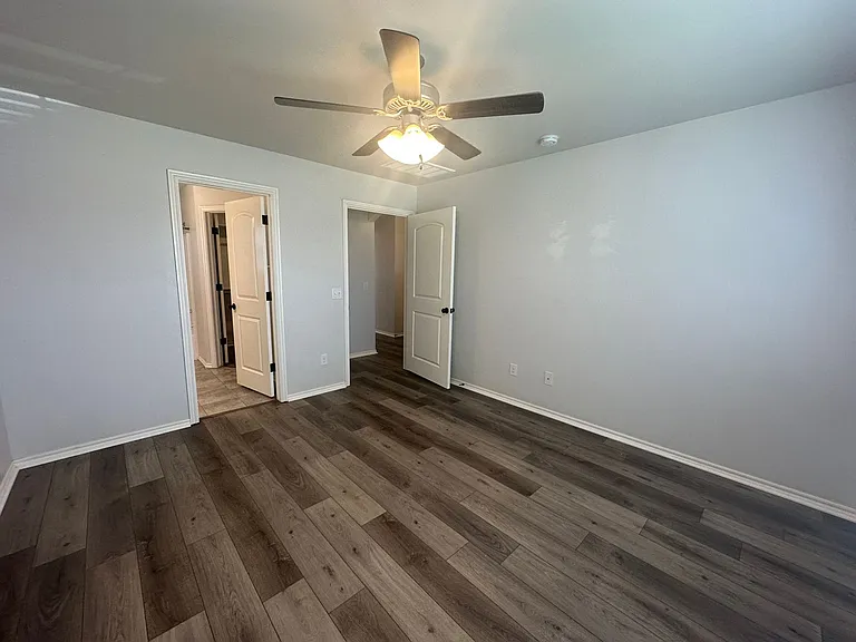 15749 Potomac Dr — Photo 8