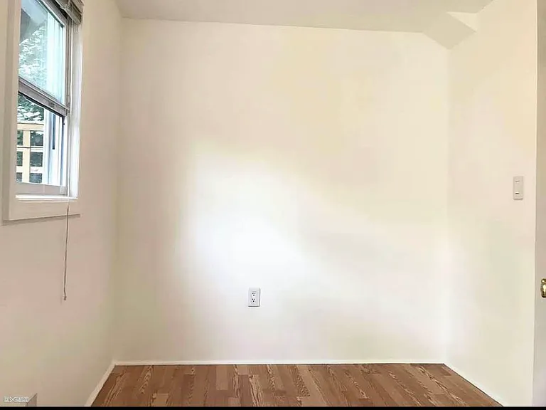 150 Putnam Ave #1 — Photo 4