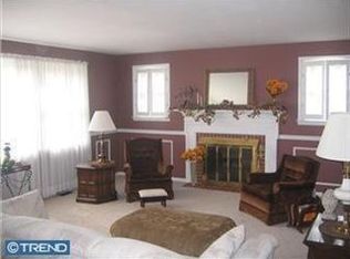 157 Ashbrook Rd, Cherry Hill, NJ 08034