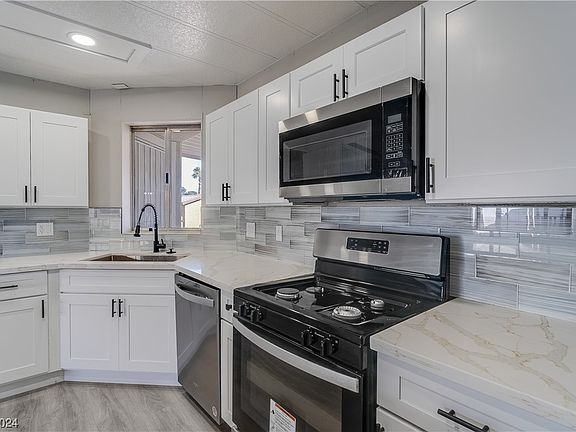5th image of 3462 Cape Cod Dr