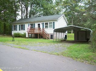 4129 Oak Ln, Bushkill, PA 18324