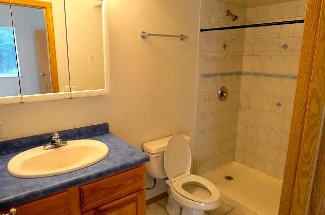 1507 Clytice Ln #A — Photo 7