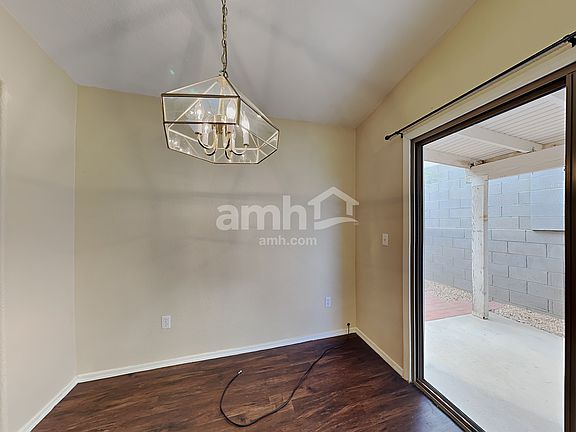 4th image of 3192 W Alexanderwood Dr