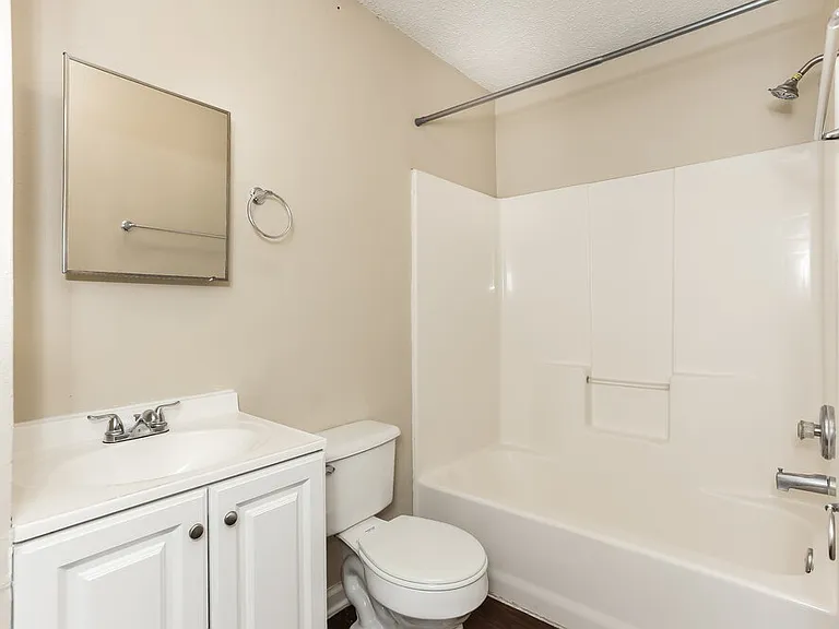 2409 McQuade St — Photo 10