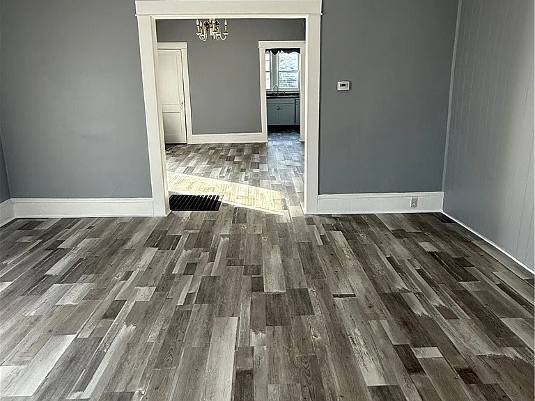 247 Princeton Ave — Photo 4