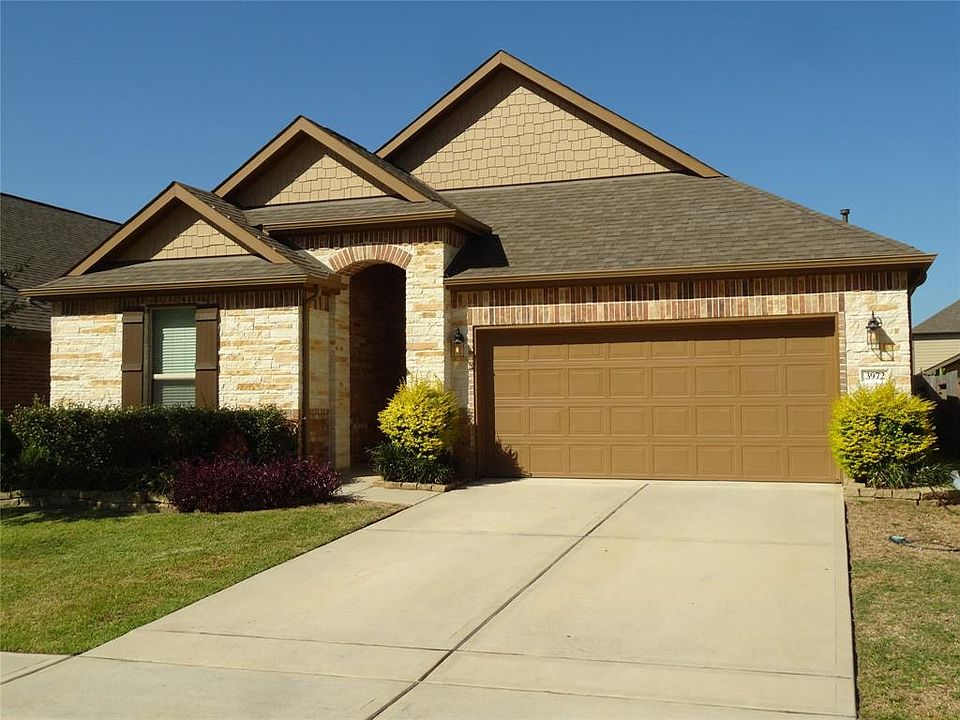 1st image of 3972 Eagle Nest Lake Ln