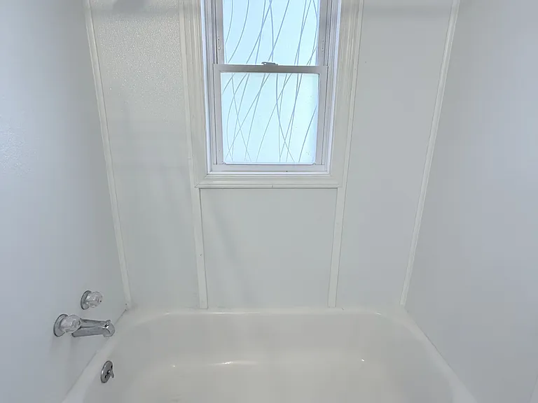 508 Hayward Ave — Photo 10