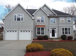 1 Goose Neck Ln, Sicklerville, NJ 08081