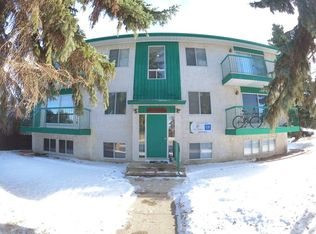 5604 50th Ave #302, Innisfail, AB T4G1B5