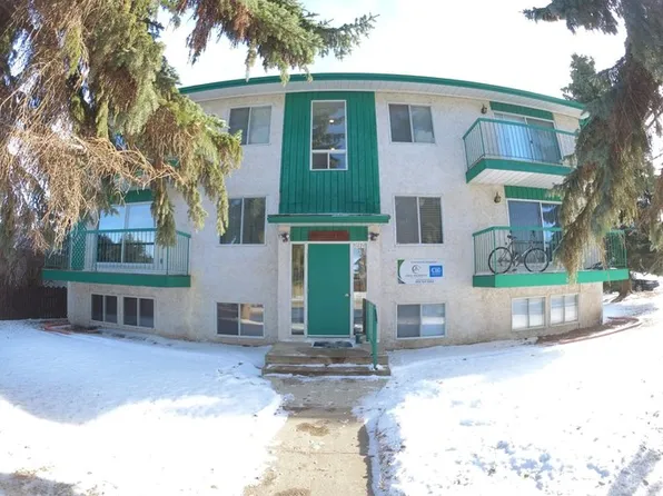 5604 50th Ave #302, Innisfail, AB T4G 1B5