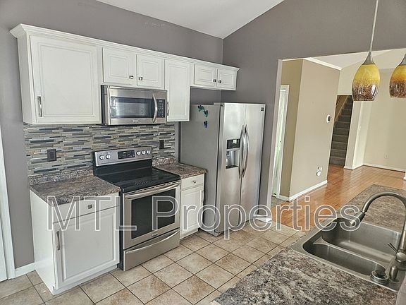 3rd image of 2717 Hartley Hills Dr
