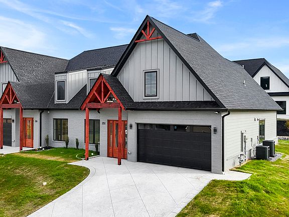 3rd image of 2332 Sydney Ct