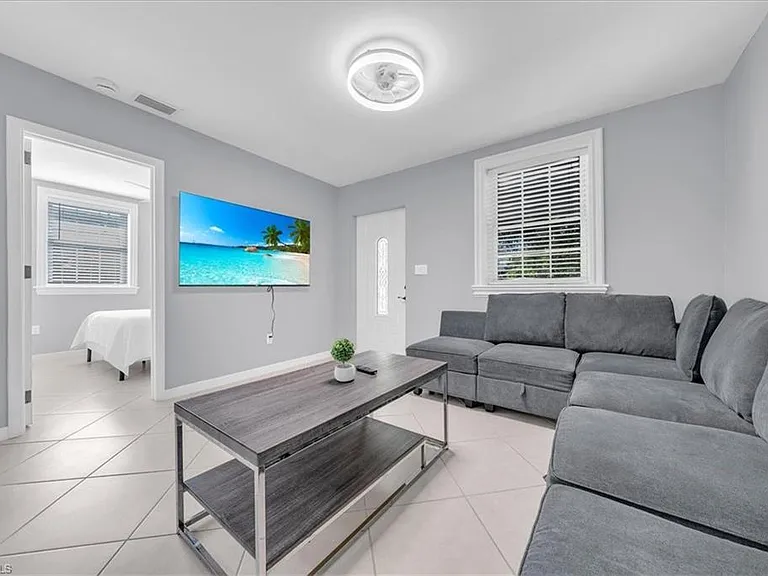 2750 Manorca Ave #A — Photo 5