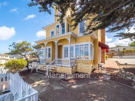 225 Central Ave, Pacific Grove, CA