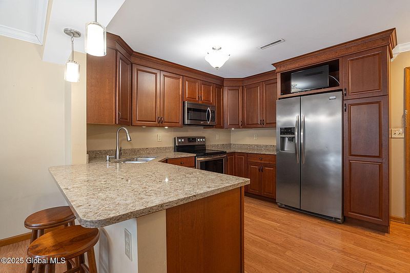 4th image of 4036 Georgetown Square