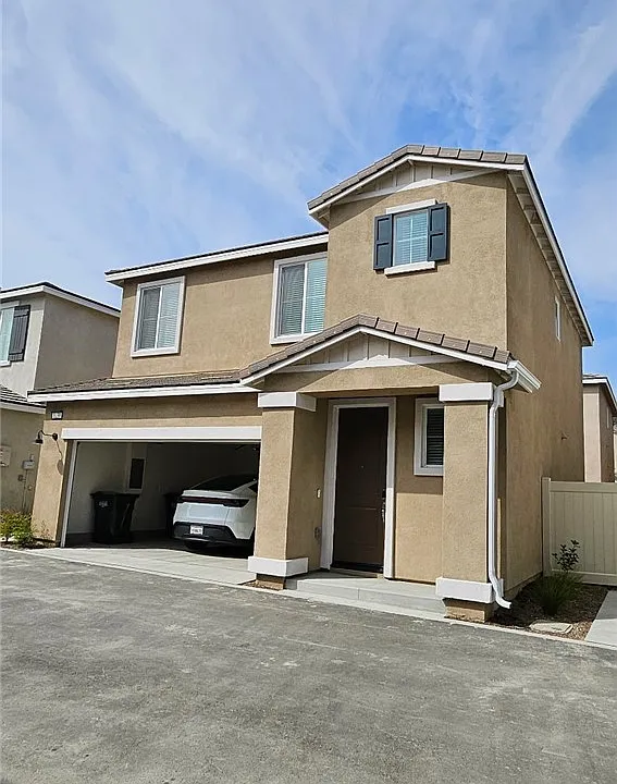 1139 Tropic Ct