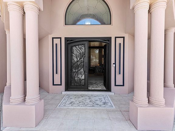 5th image of 352 Desert Sun Ct
