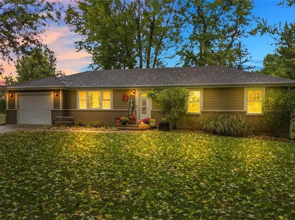 102 Delores St, Excelsior Springs, MO 64024