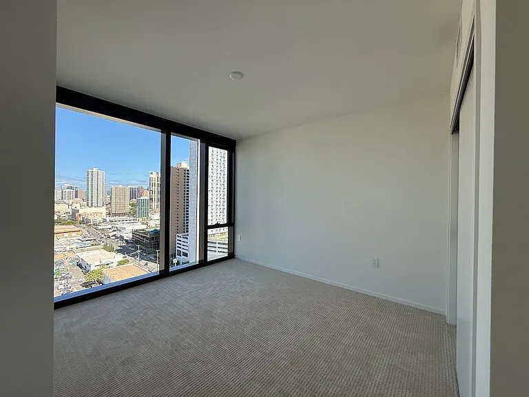 333 Ward Ave #1709 — Photo 7