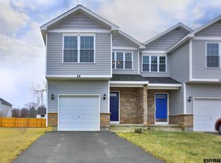 54 Carroll Hill Ct, Troy, NY 12180