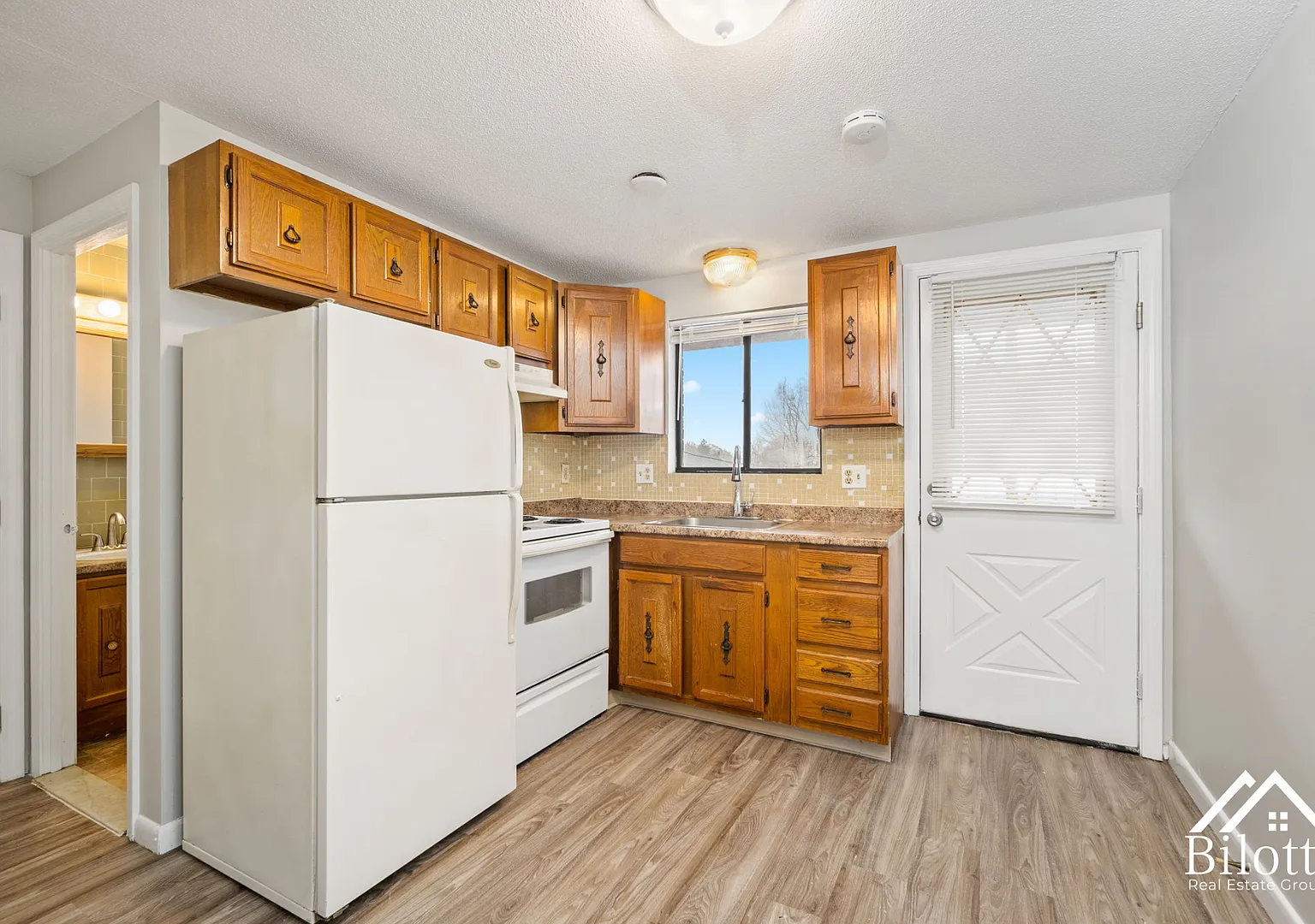 242 Waterman Avenue — Photo 3