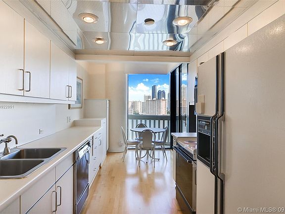 4th image of 2800 Island Blvd APT 1201