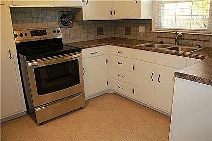 5th image of 3762 Fairburn Dr