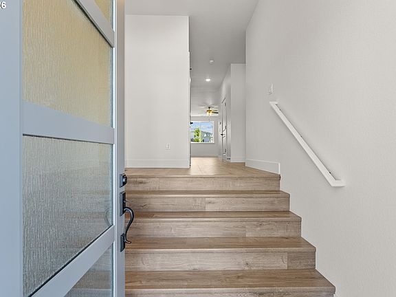 4th image of 16071 Serres Farms Way