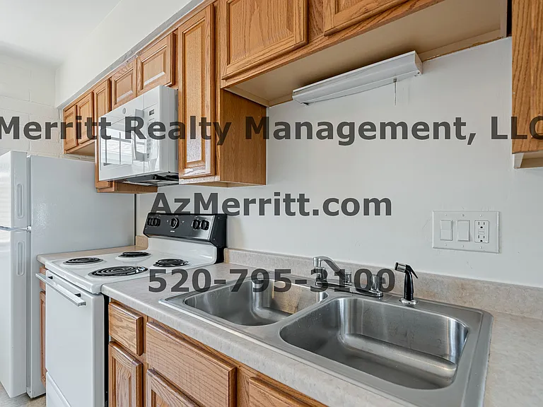 1598 N Fremont Ave #1 — Photo 10
