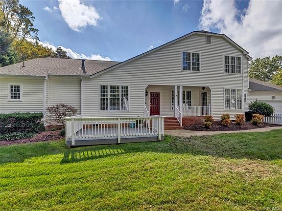 2nd image of 1914 Willow Cove Cir