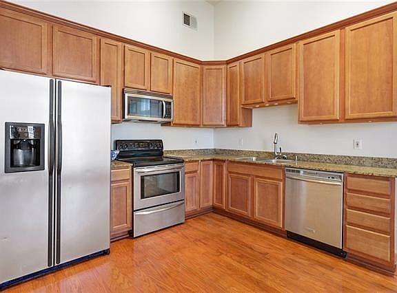 5th image of 1118 Orange St APT 1