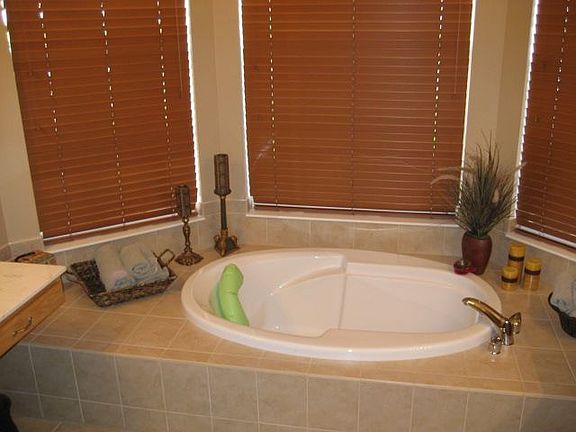 Master Bath with Roman Tub