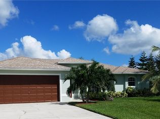 2009 SW Trafalgar Pkwy, Cape Coral, FL 33991