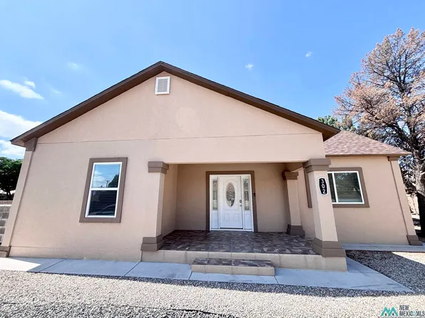302 E Mescalero Rd, Roswell, NM 88201