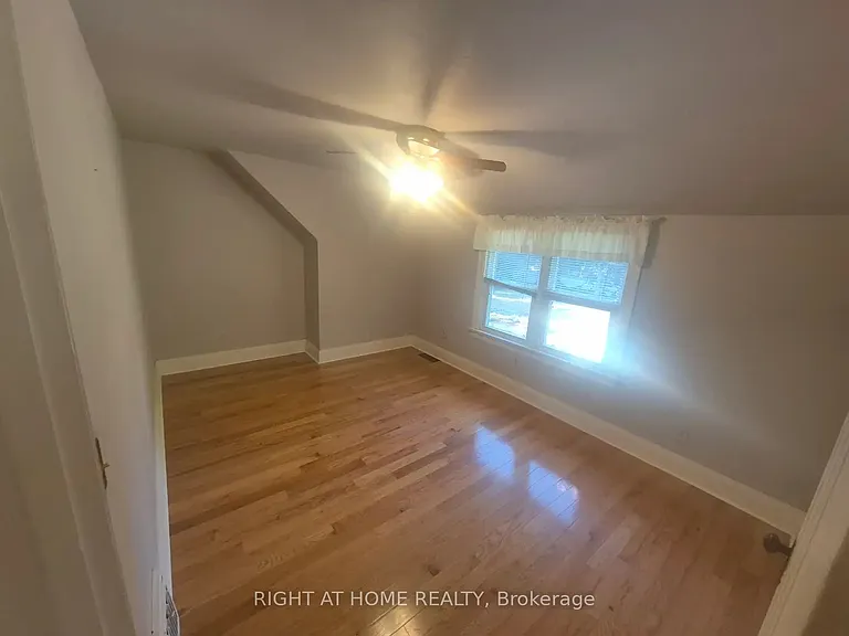 755 Maple Ave — Photo 13