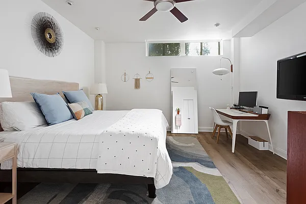 Sold by Compass | media 9