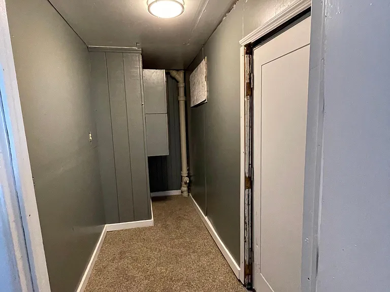 735 Burden Ave #3 — Photo 10