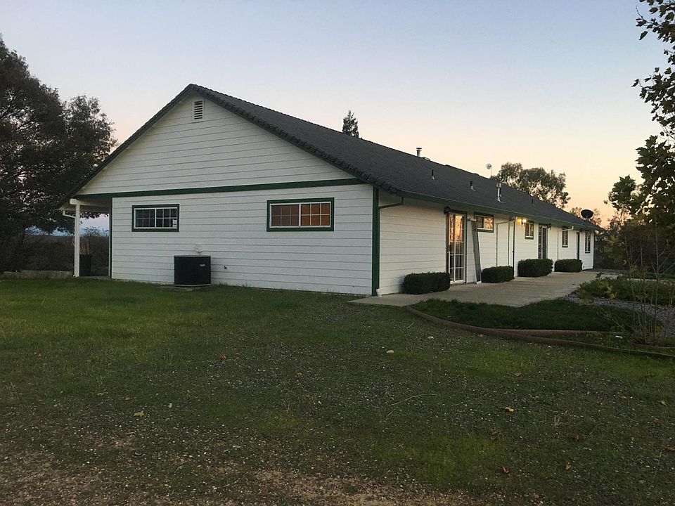 2nd image of 16675 Robin Hood Ln