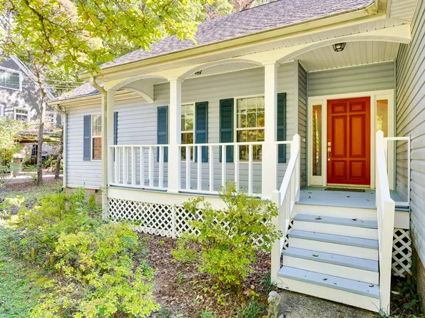 604 Texas Ave, Signal Mountain, TN 37377