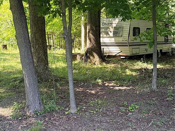 4th image of 7339 Squirrel Rd