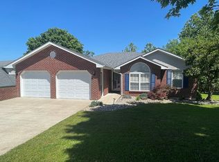 1611 Independence Dr, Jefferson City, MO 65109