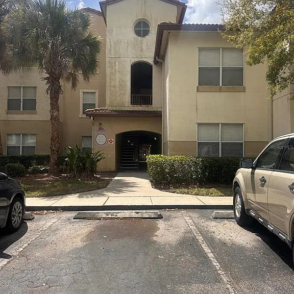 820 Camargo Way #207 — Photo 1