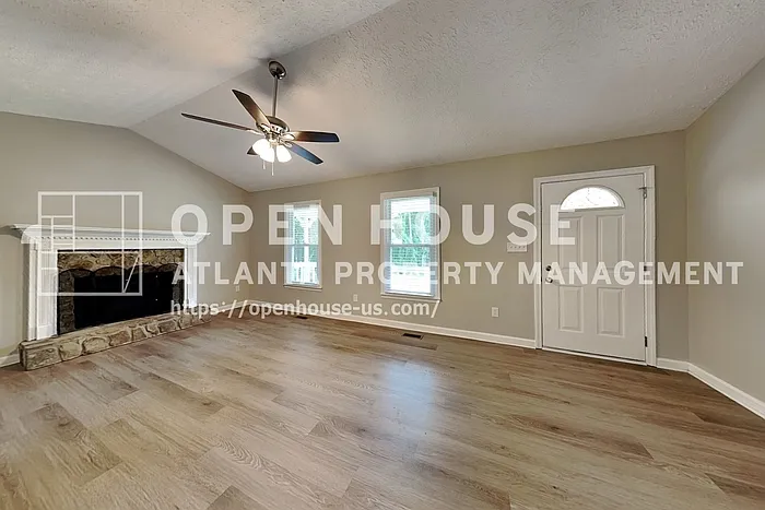 450 Sumer Ln N — Photo 6