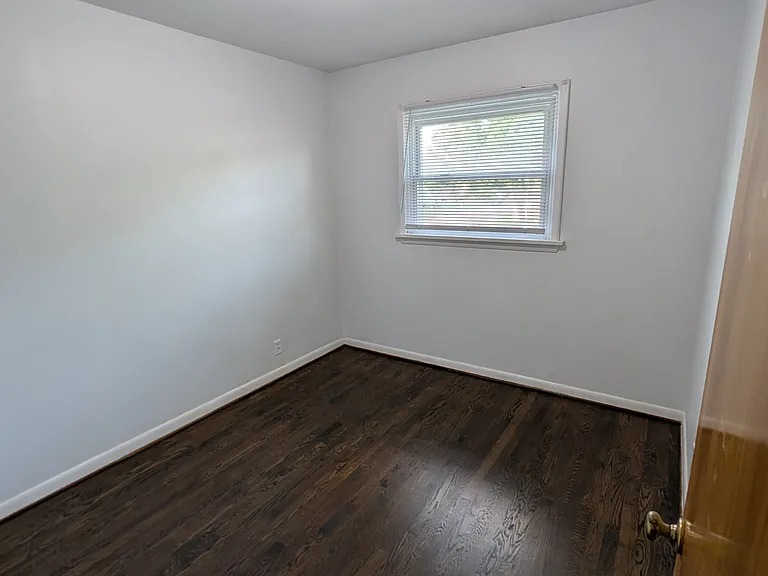 10205 Dandridge Dr — Photo 13