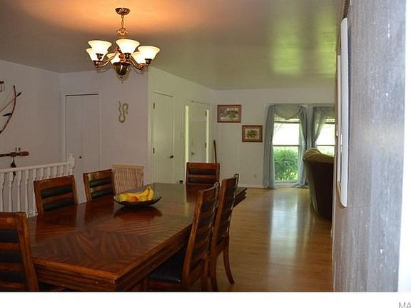 Open Floor Plan Dining Area